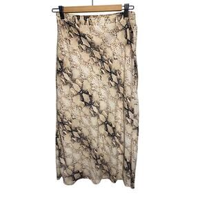 Olivaceous Women's Skirt Size M